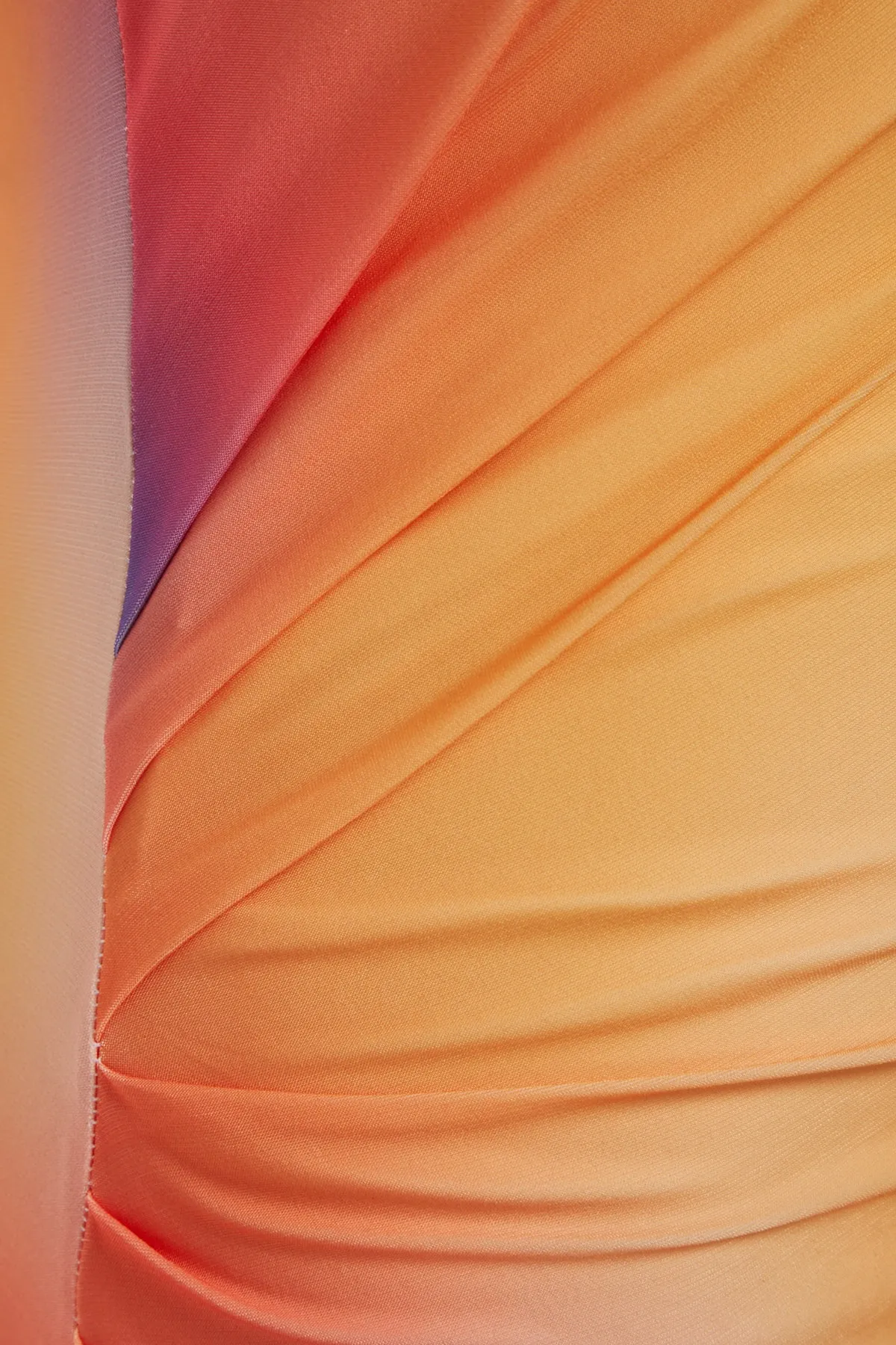 Trendyol Collection  Mehrfarbig bedrucktes, tailliertes Midi-Bleistiftkleid aus flexiblem Strick mit One-Shoulder-Träger TWOSS23EL01577