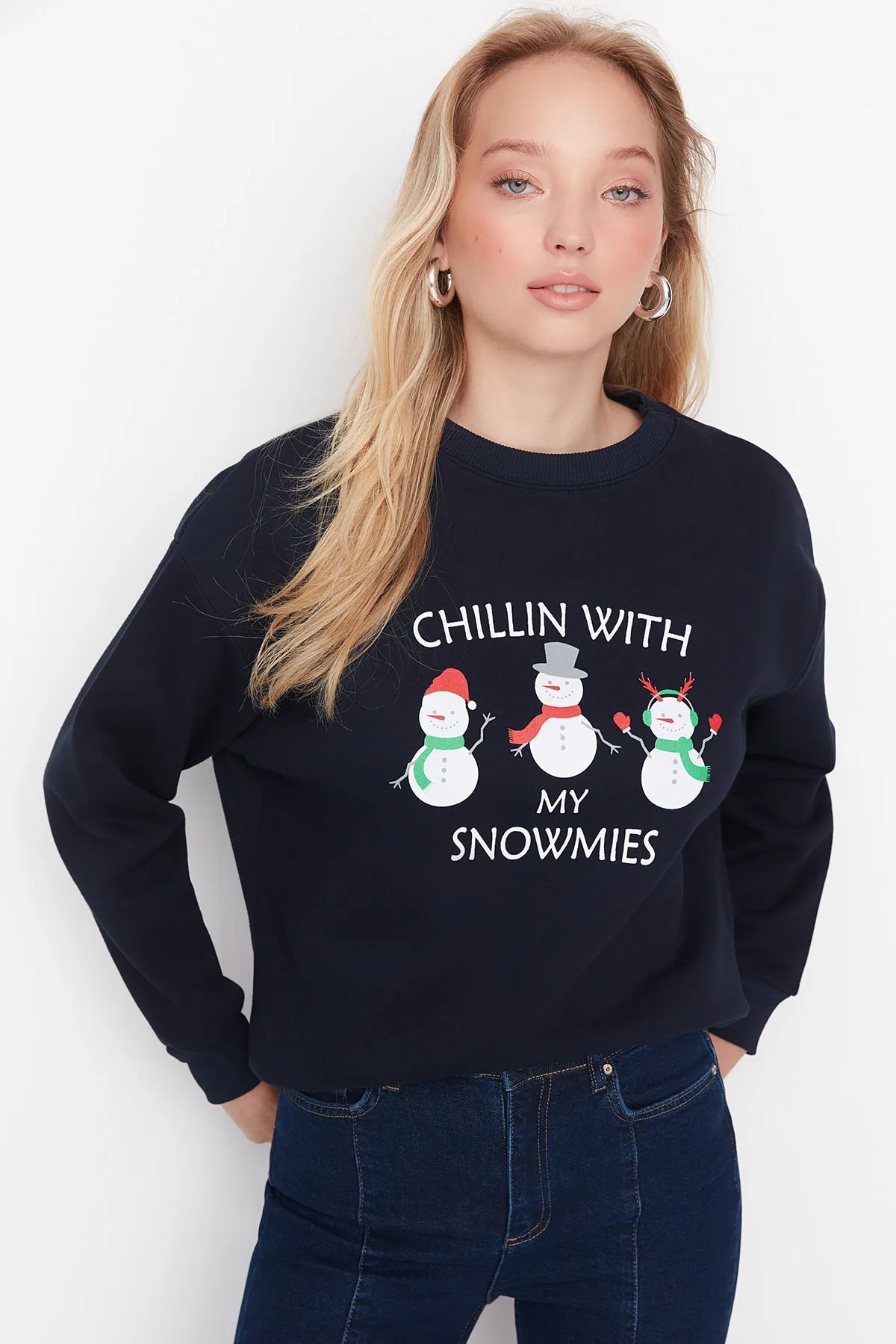 Trendyol Collection  Marineblaues bedrucktes Basic-Sweatshirt aus dickem Fleece innen TWOAW23SW00436