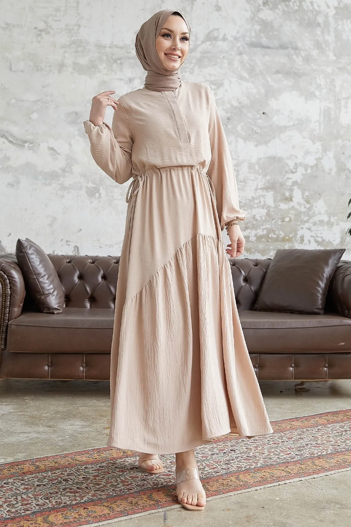 InStyle  Merya Tunel Weiches Ayrobin-Kleid mit Gürtel – Beige