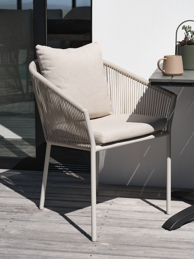 BRAVA stabelbar stol, hurtigtørkende, beige