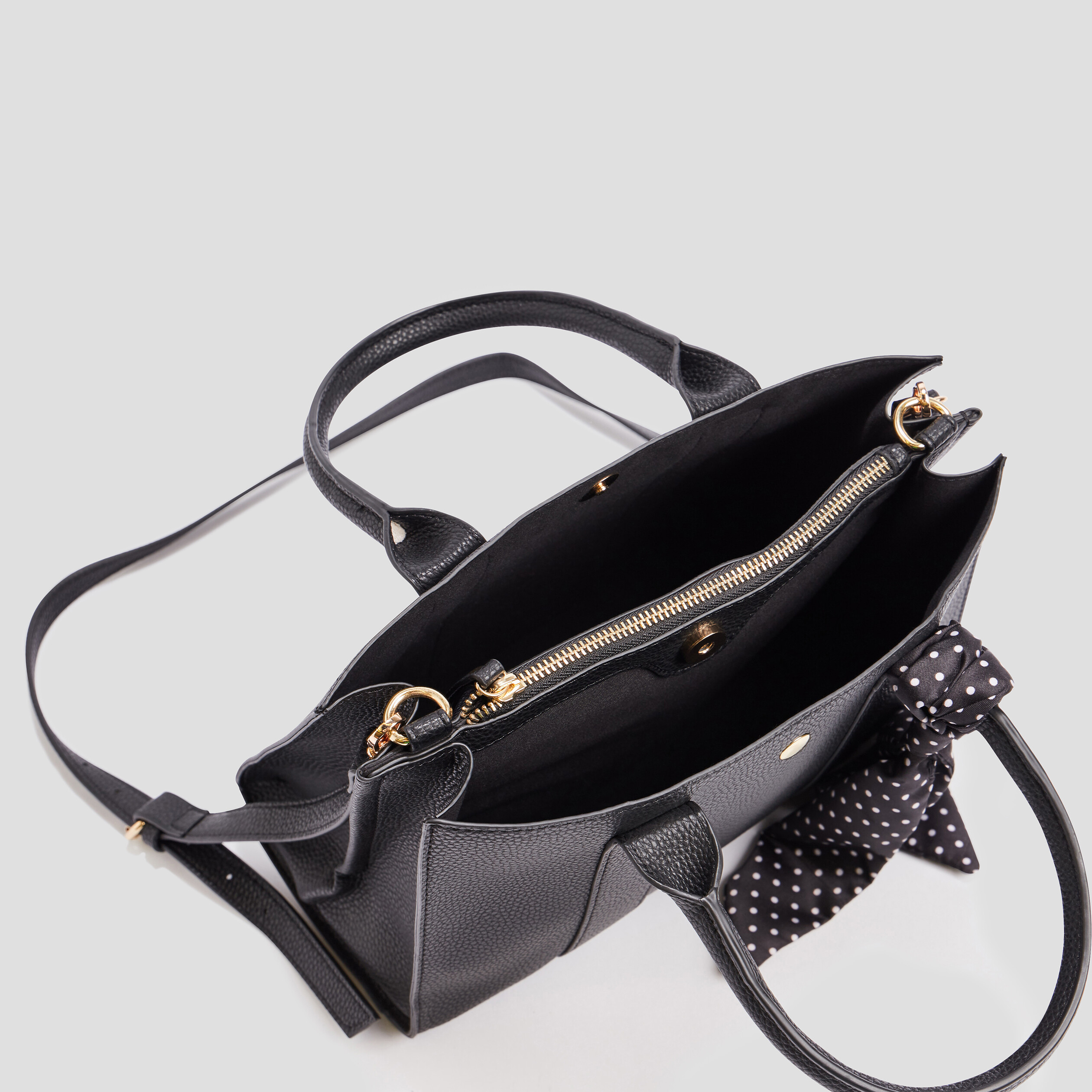 Sac rectangulaire avec foulard noir femme | La Halle