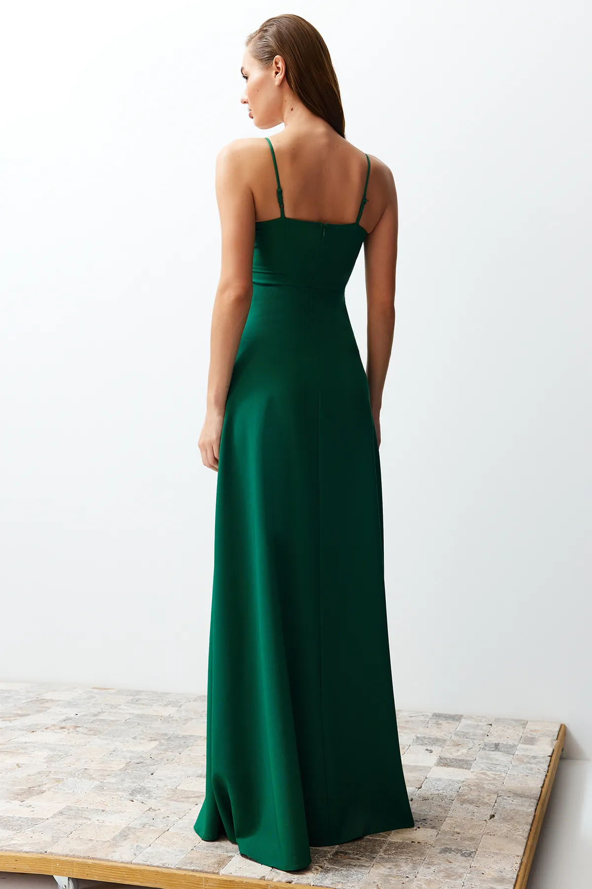 Trendyol Collection  Smaragdgrünes gewebtes Abendkleid TPRSS19FZ0511