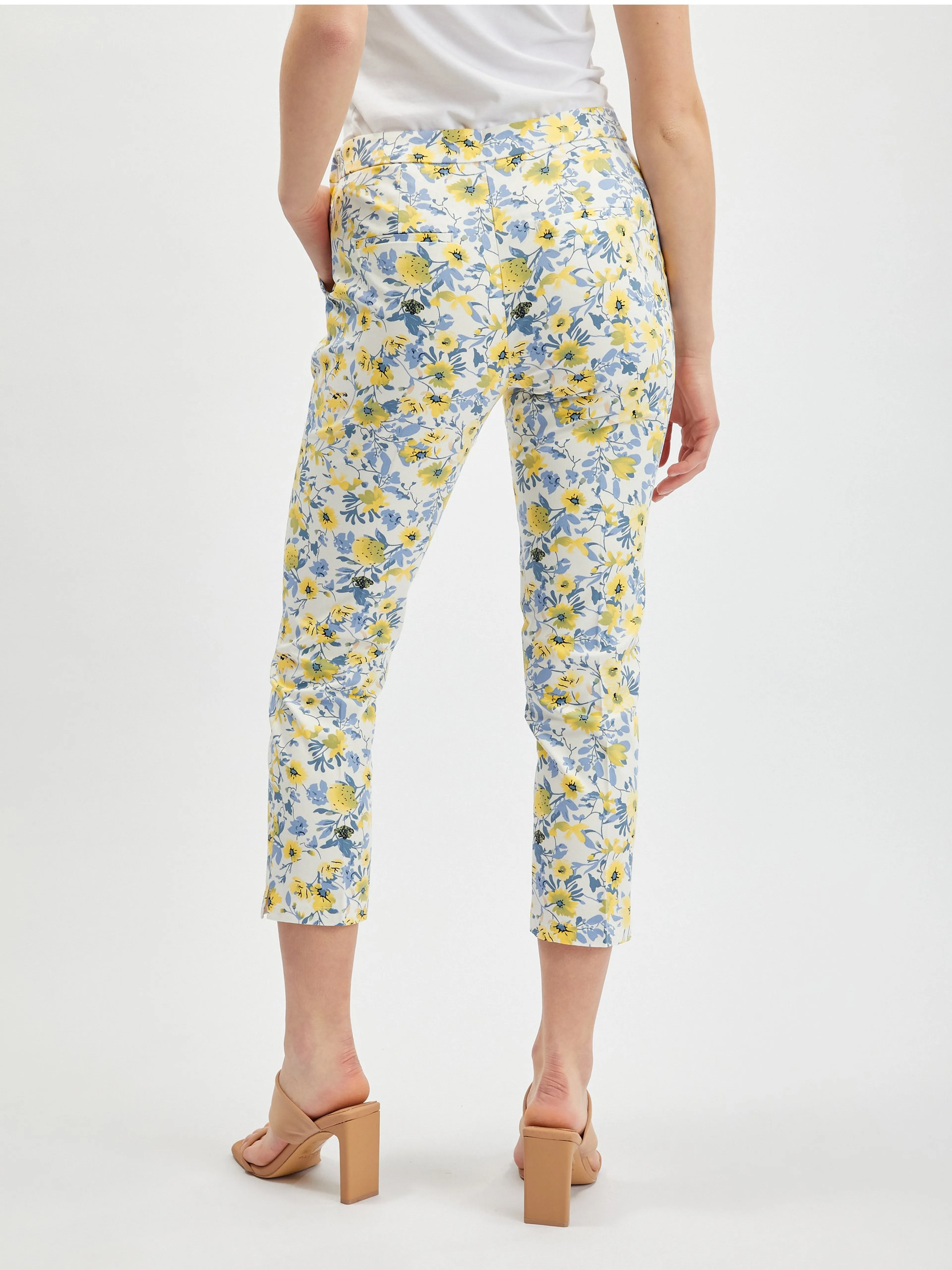 Gelb-weiße geblümte Damen-Cropped-Hose ORSAY