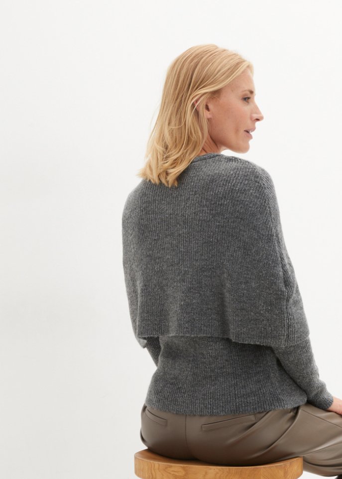 Pullover mit variablem Schal-Element