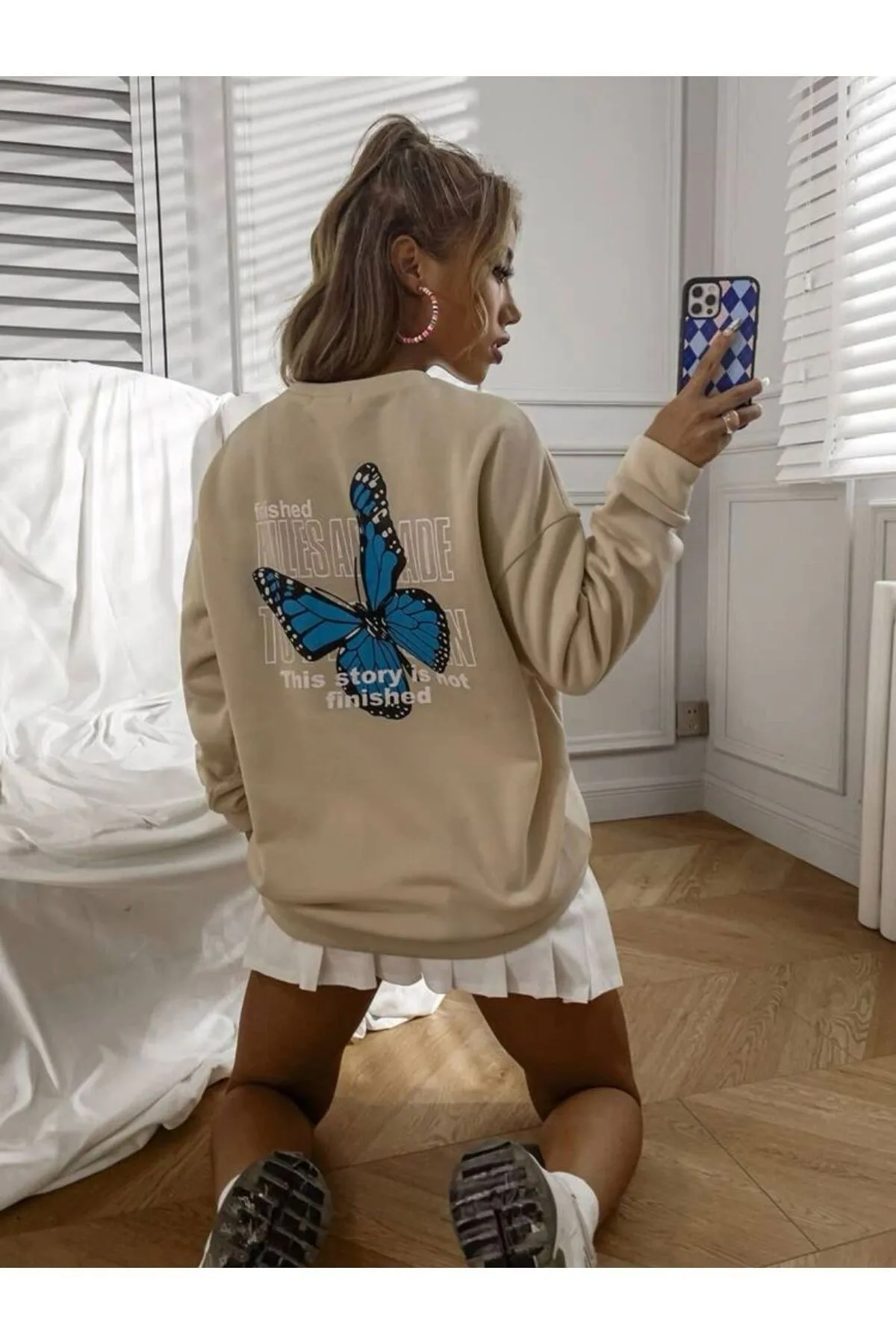 MOONBULL  Blaues Sweatshirt mit Schmetterlings-Print