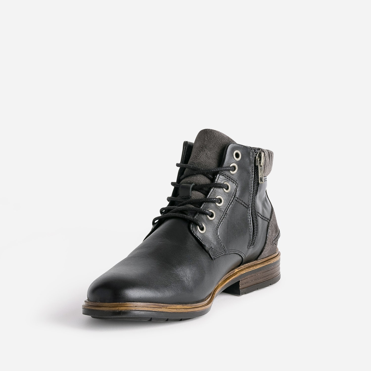Bottine à lacet noire en cuir
