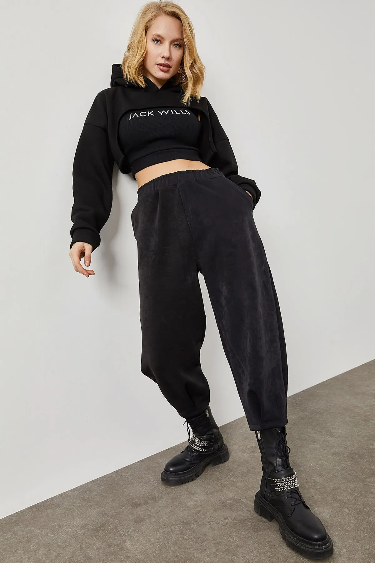 XHAN  Schwarze Wildleder-Jogginghose für Damen 2KZK8-12212-02