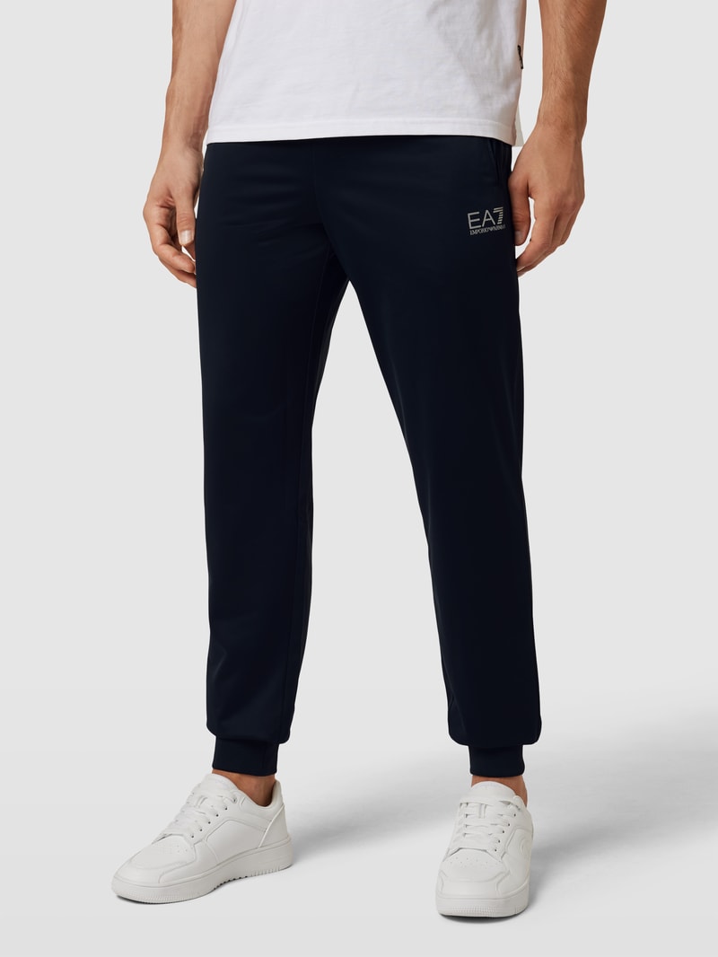 Sweatanzug mit Label-Details in marineblau
