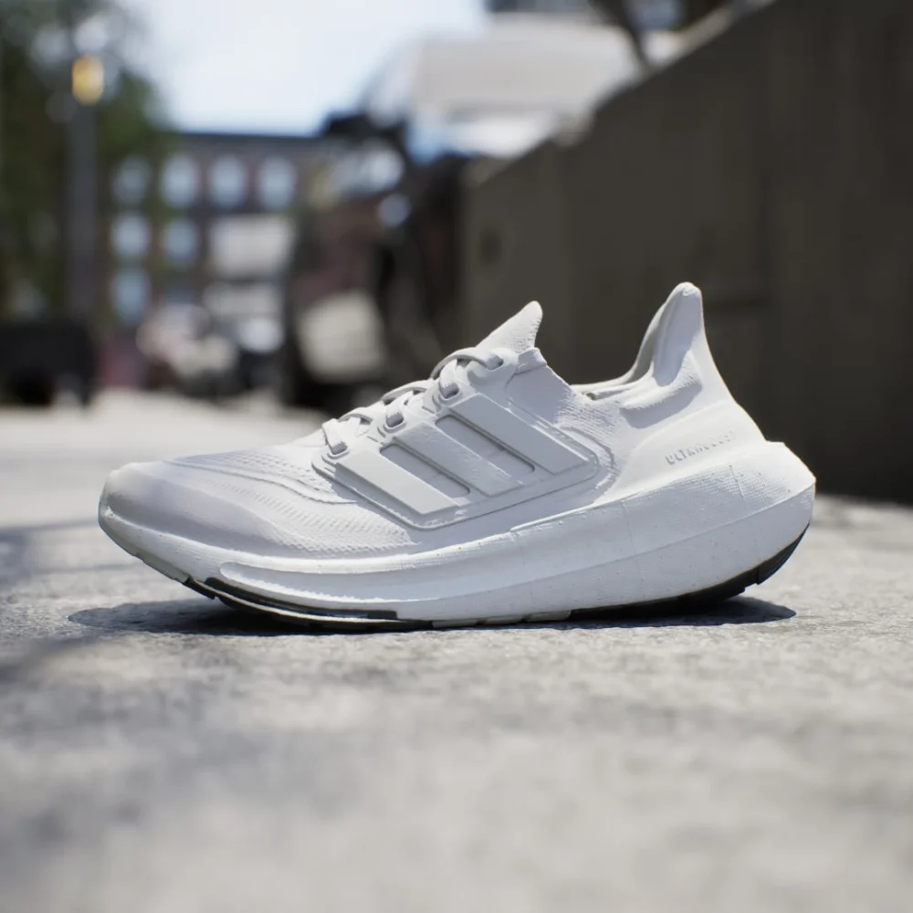 adidas Ultraboost Light GY9352 / weiss