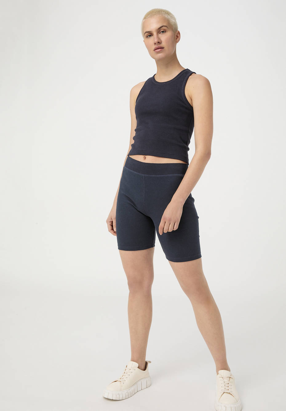 Biker Shorts BetterRecycling aus Bio-Baumwolle