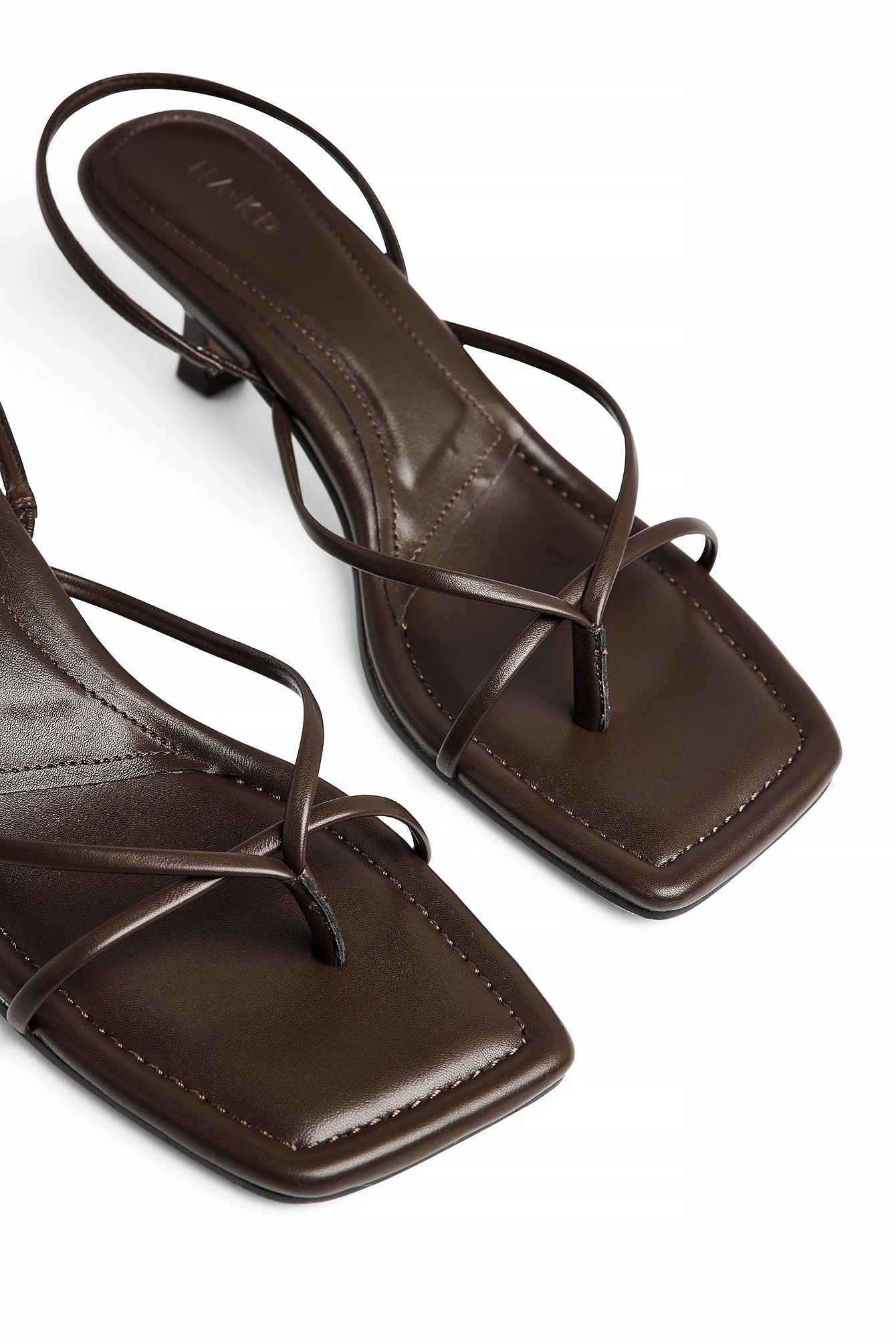 Riemchensandalen mit niedrigem Absatz