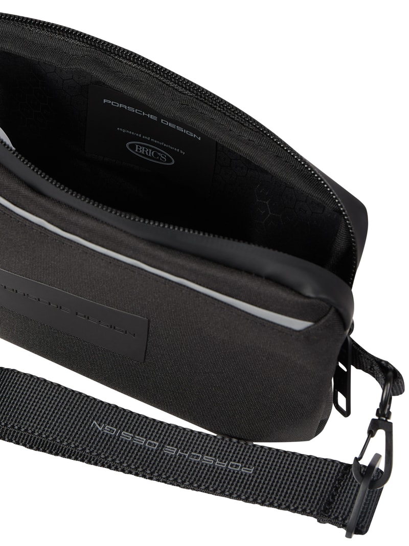Tasche mit Handschlaufe in schwarz