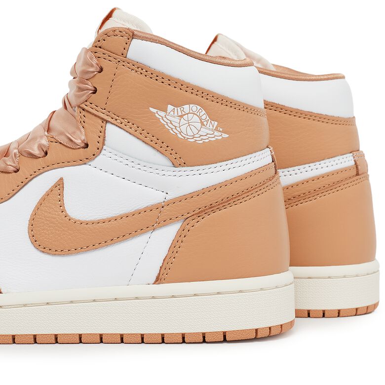 JORDAN Wmns Air Jordan 1 Retro High OG 
