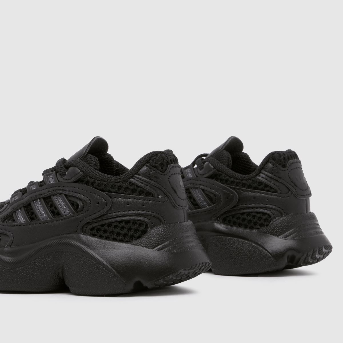 adidas svarta Ozmillen småbarnsskor