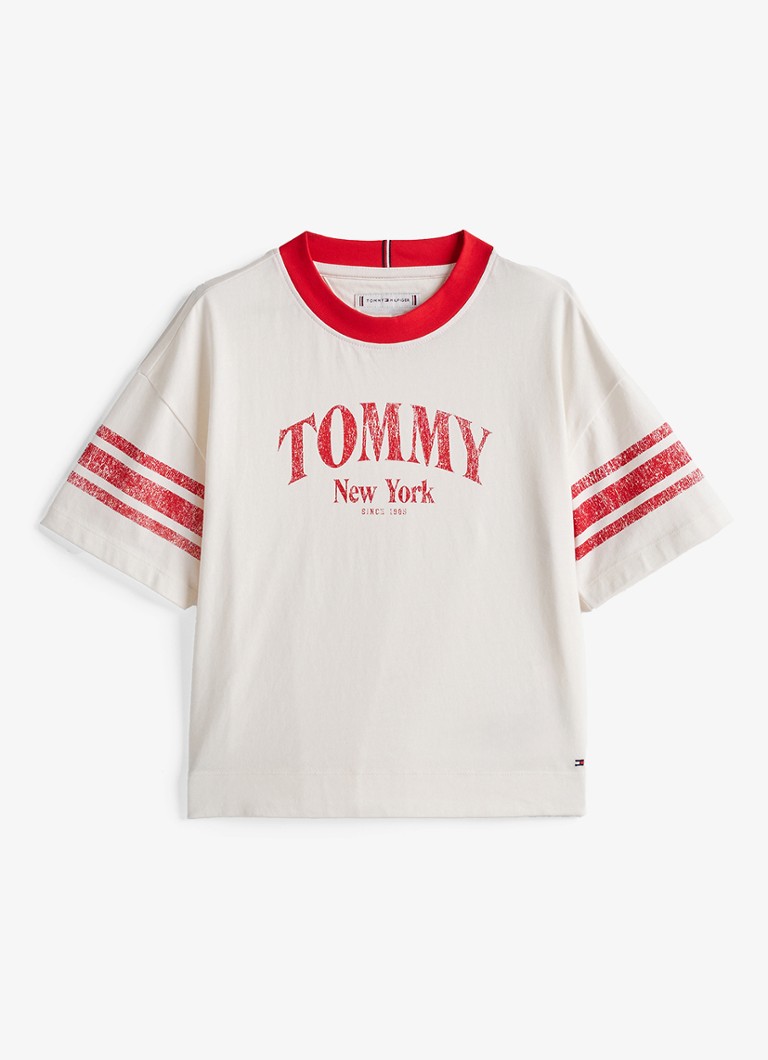Tommy Hilfiger -t-paita, jossa on logopainatus