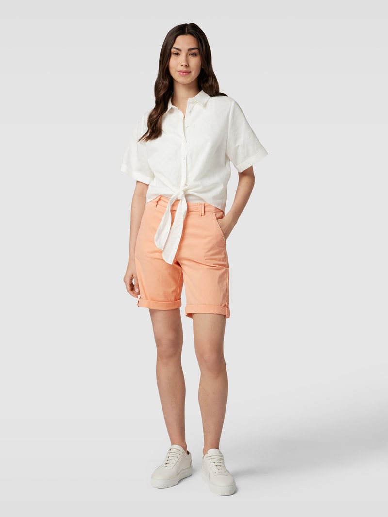 Bermudas mit französischen Eingrifftaschen Modell 'JOLANDA' in koralle