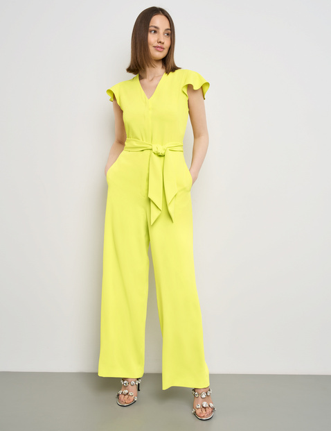 Fließender Jumpsuit mit Bindegürtel