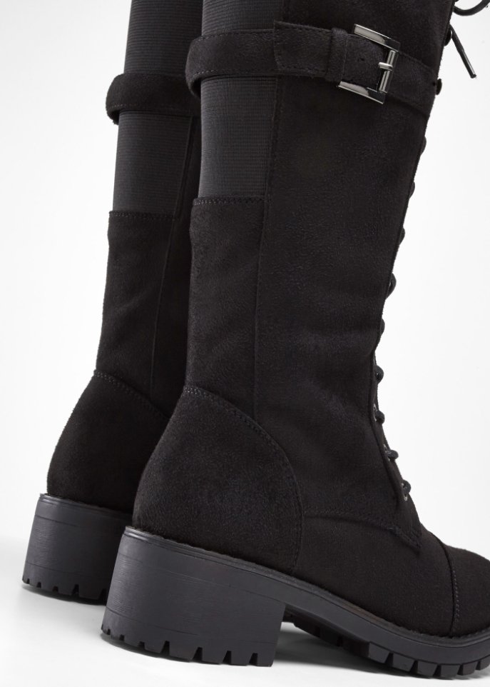 Schnürstiefel