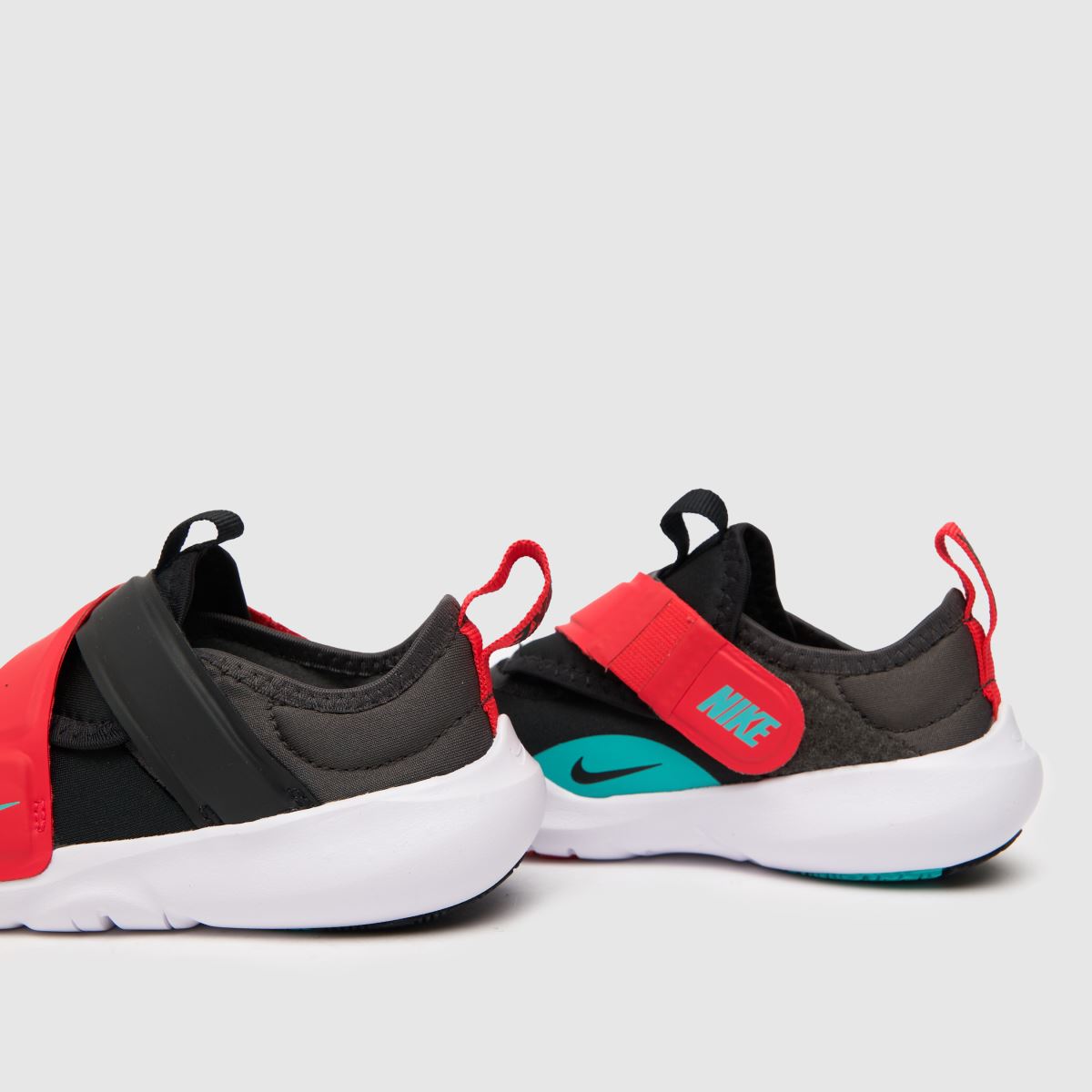 Nike svarta & röda Flex Advance-sneakers för småbarn