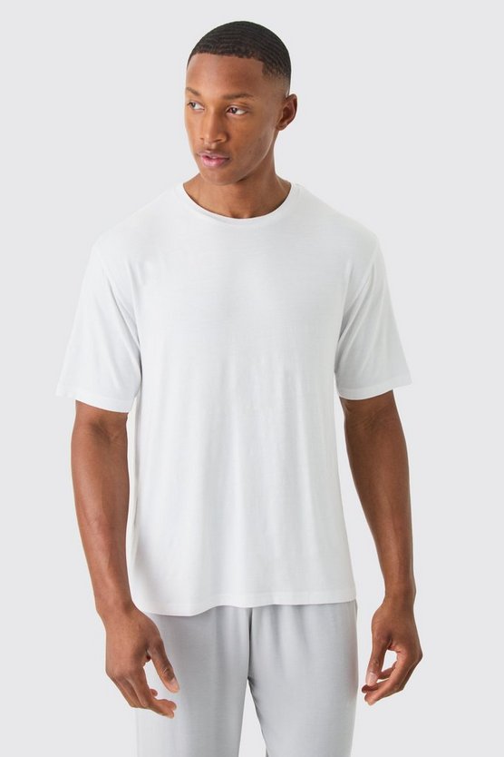 Premium Loungewear T-Shirt mit Detail