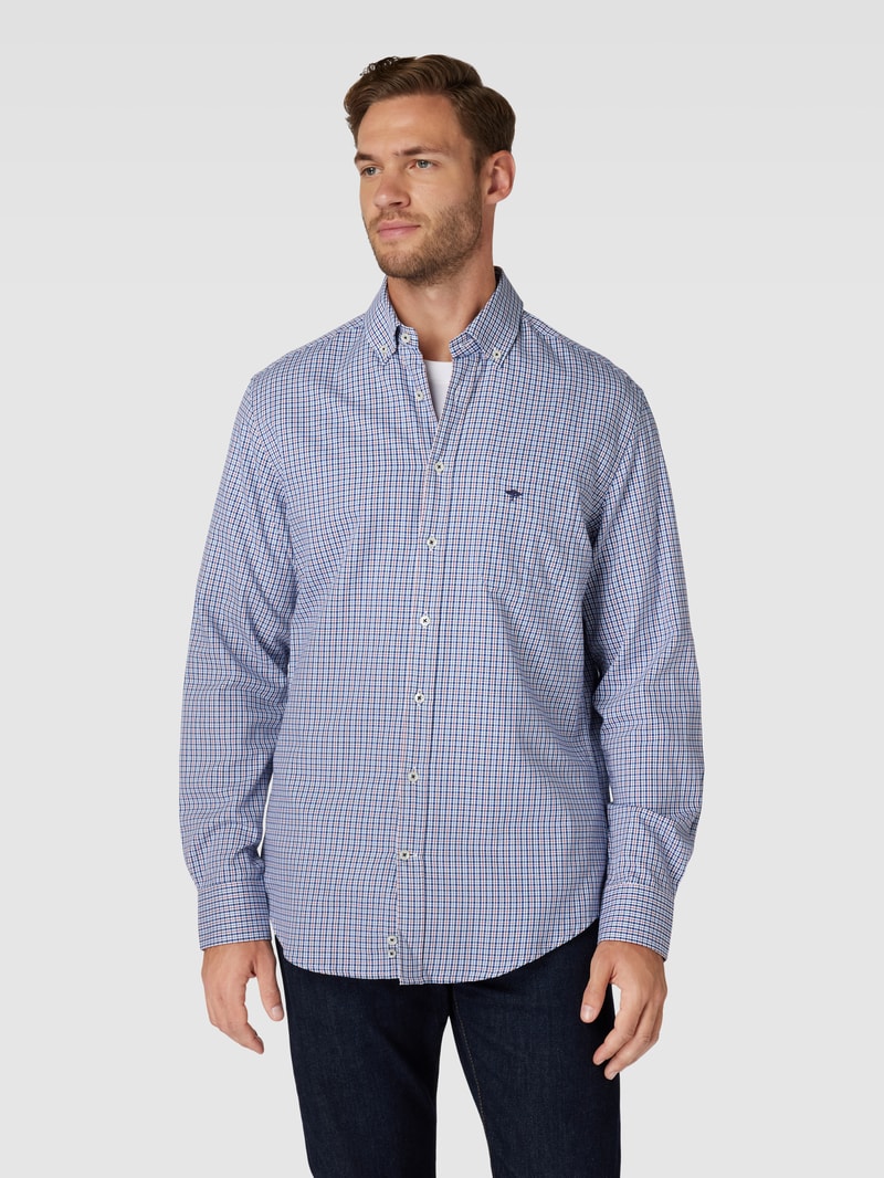 Regular Fit Freizeithemd mit Button-Down-Kragen in kirschrot