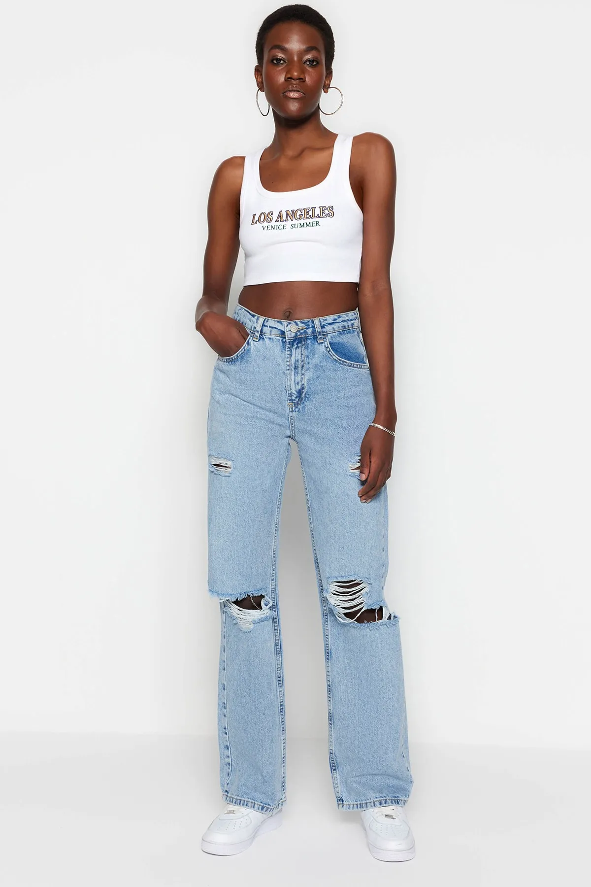 Trendyol Collection  Blaue Palazzo-Jeans mit Schlitzdetail und hoher Taille TWOSS23JE00103