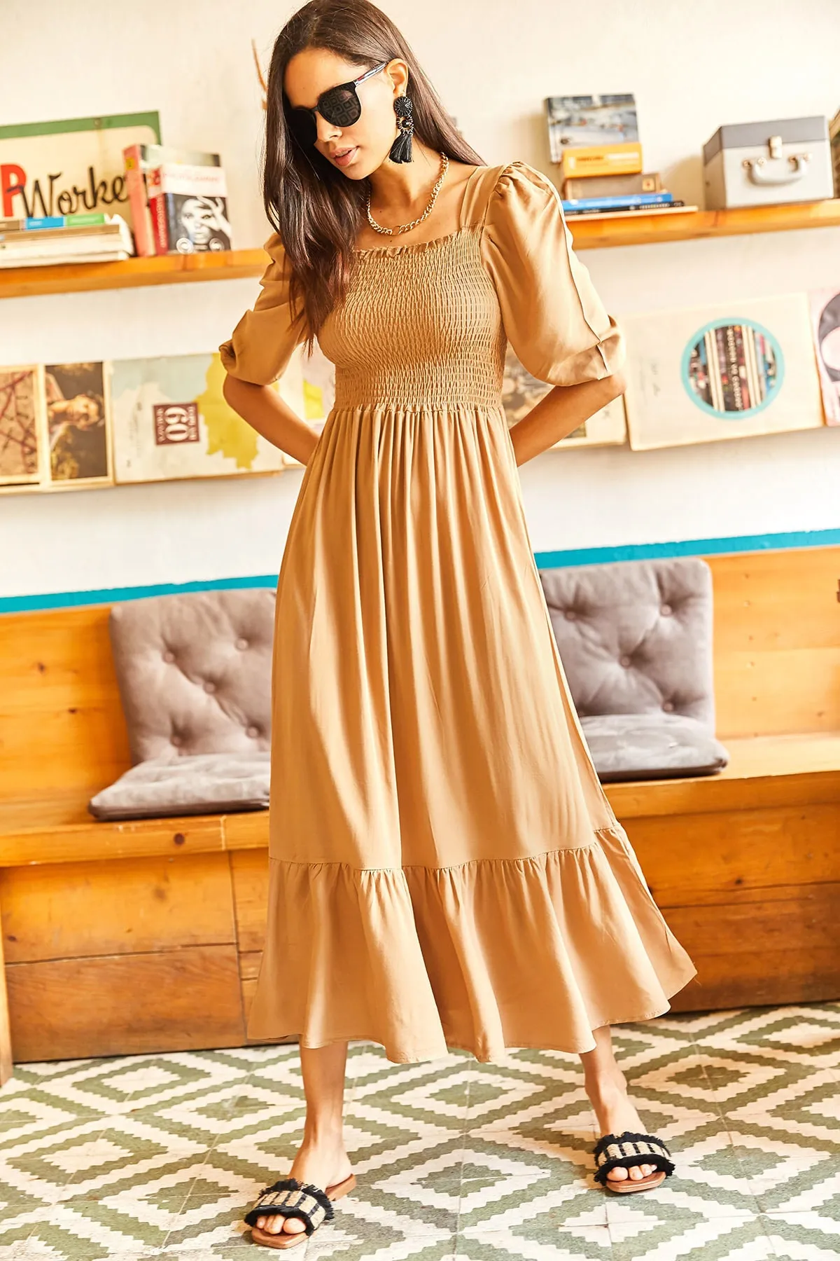 Olalook  Damen-Bodrum-Kleid mit Nerzoberteil und Gimped-Quadratkragen ELB-19001557