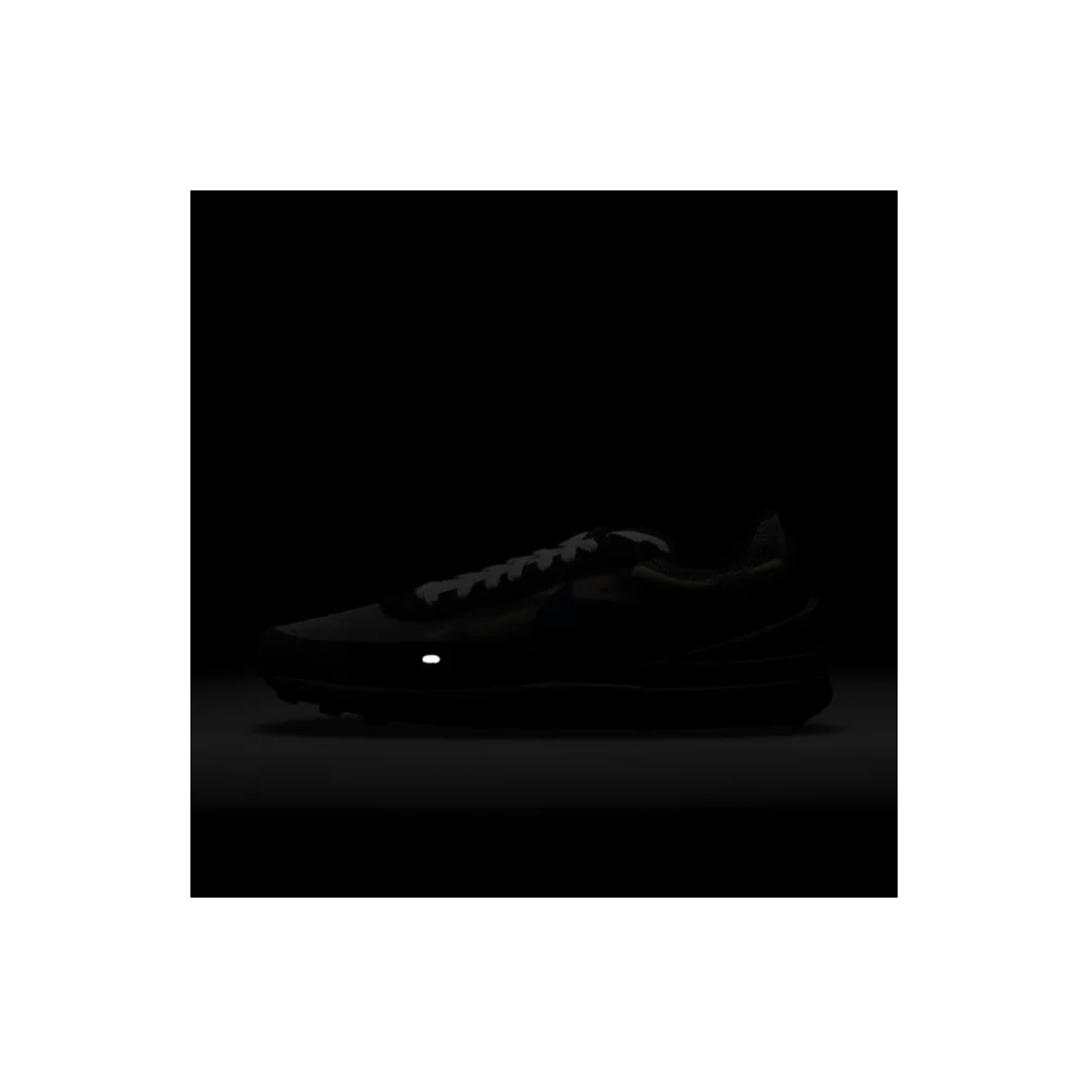 Nike Waffle One SE DD8014-003 / weiss