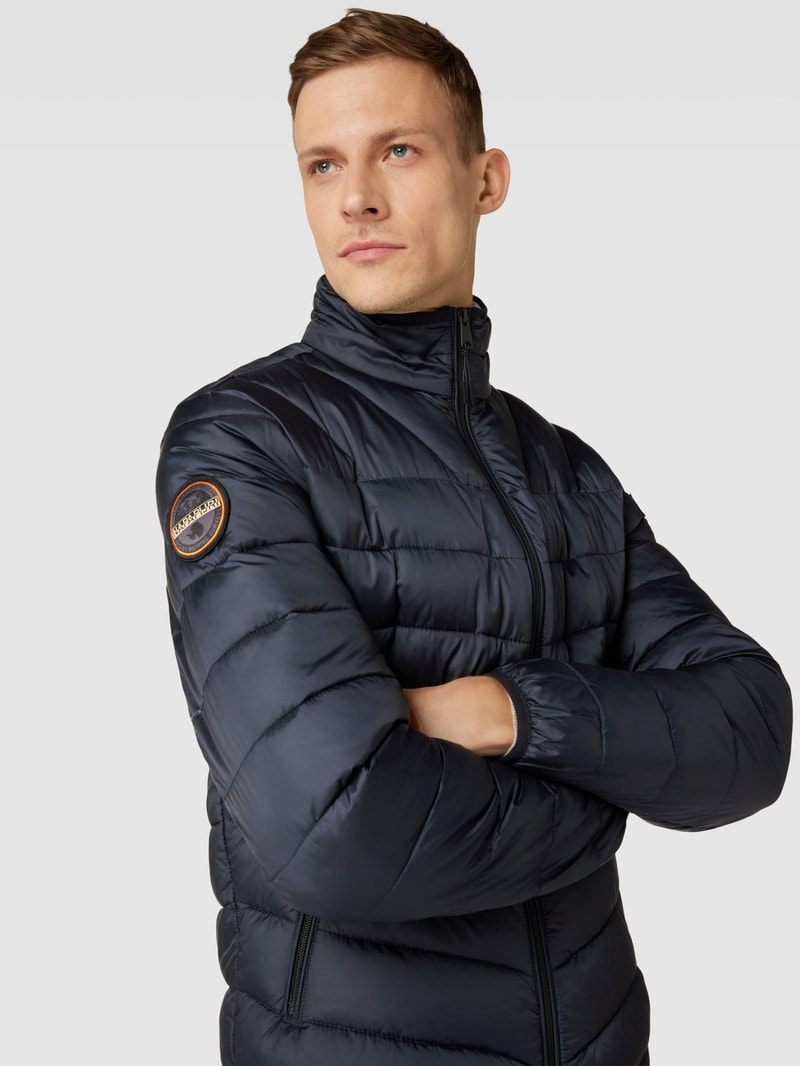 Steppjacke mit Stehkragen Modell 'AERONS' in schwarz