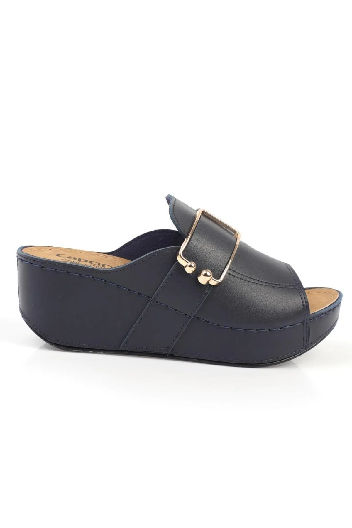 Capone Outfitters  Anatomisch weiche, bequeme Mutterhausschuhe mit Keilabsatz