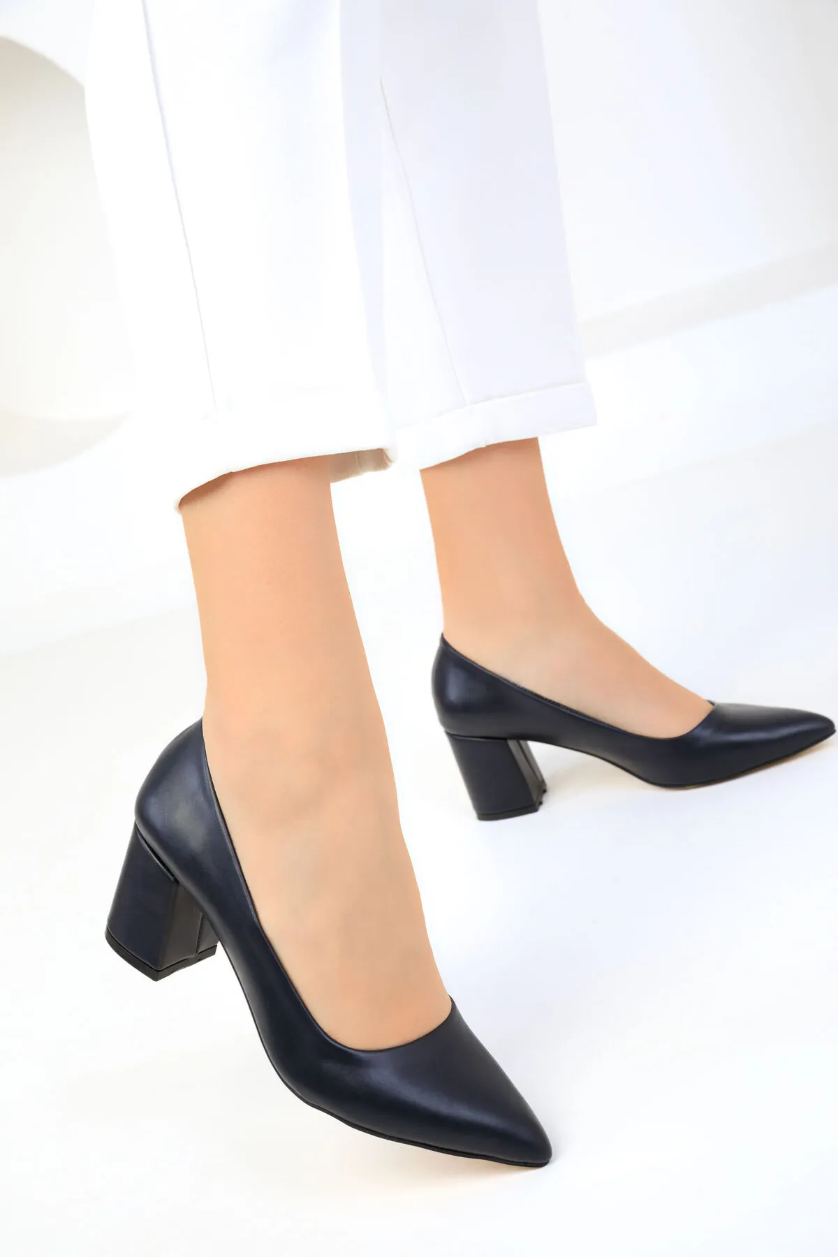 SOHO  Dunkelmarineblaue klassische Damenschuhe mit Absatz 18511