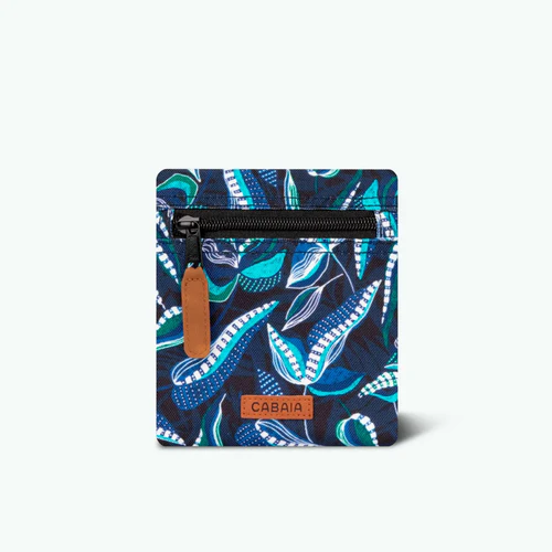 Fontainebleau blue side pocket