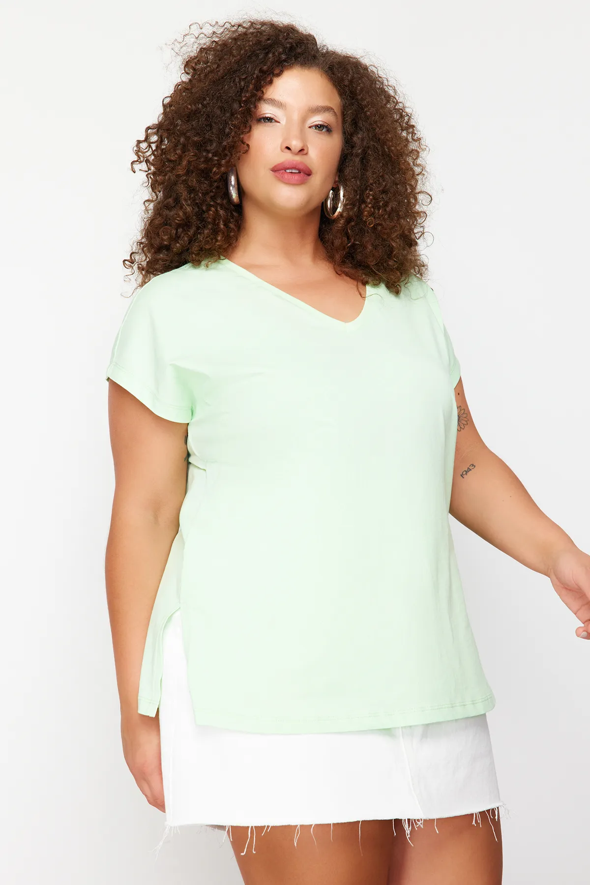 Trendyol Curve  Große Größen in T-Shirt - Grün - Boyfriend