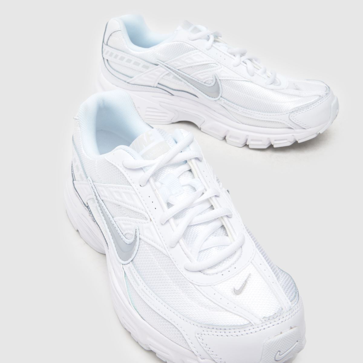 Bílé tenisky Nike Initiator