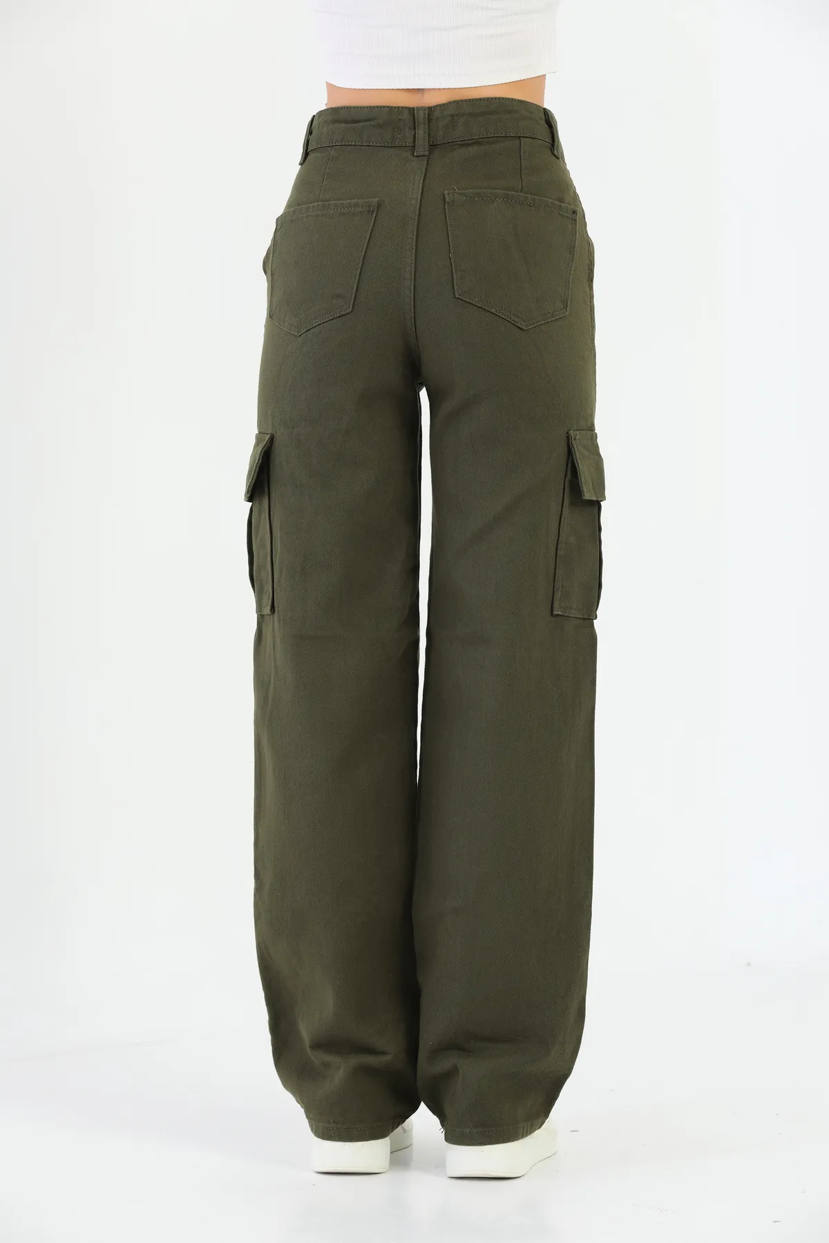 BİKELİFE  Khakifarbene Cargohose für Damen mit hoher Taille und weitem Bein