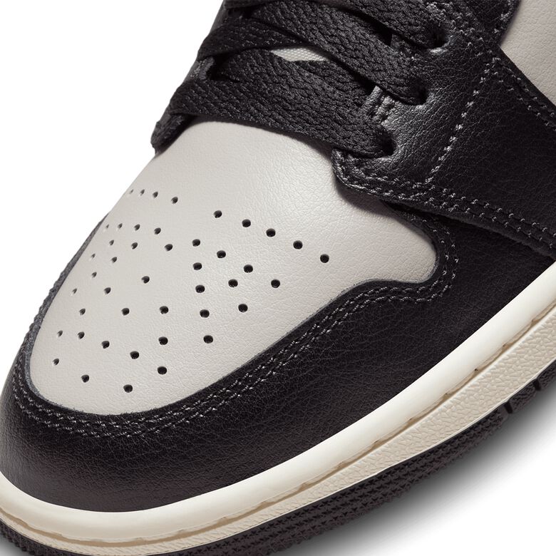 JORDAN Wmns Air Jordan 1 Mid 