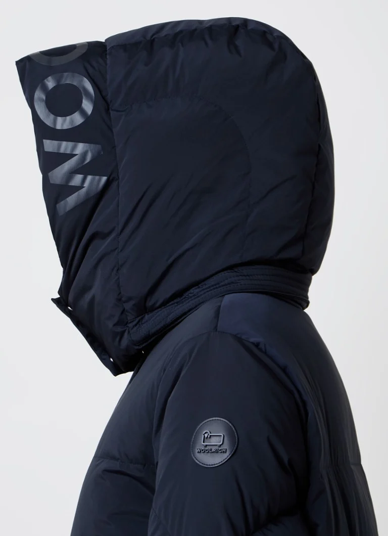 Zateplená parka Woolrich Aurora s péřovou výplní a odnímatelnou kapucí