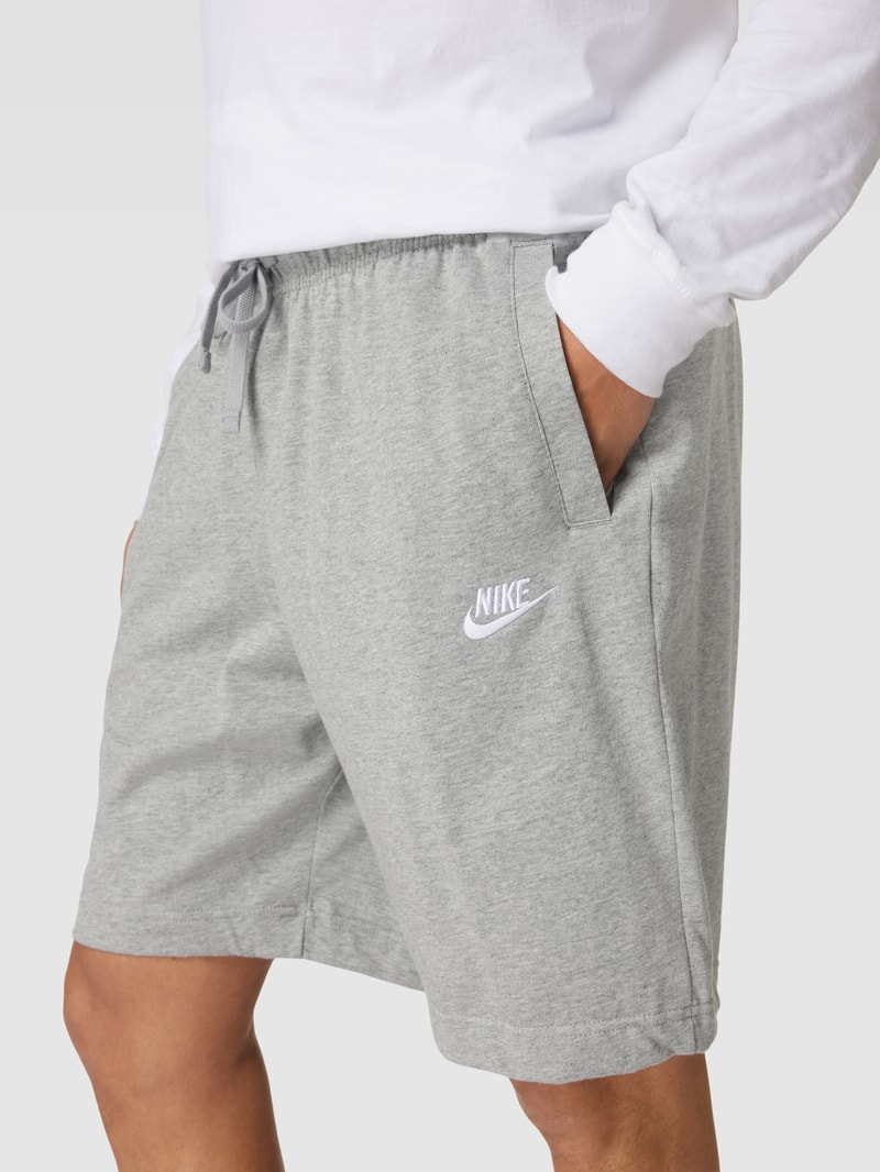 Shorts mit Label-Details in mittelgrau meliert