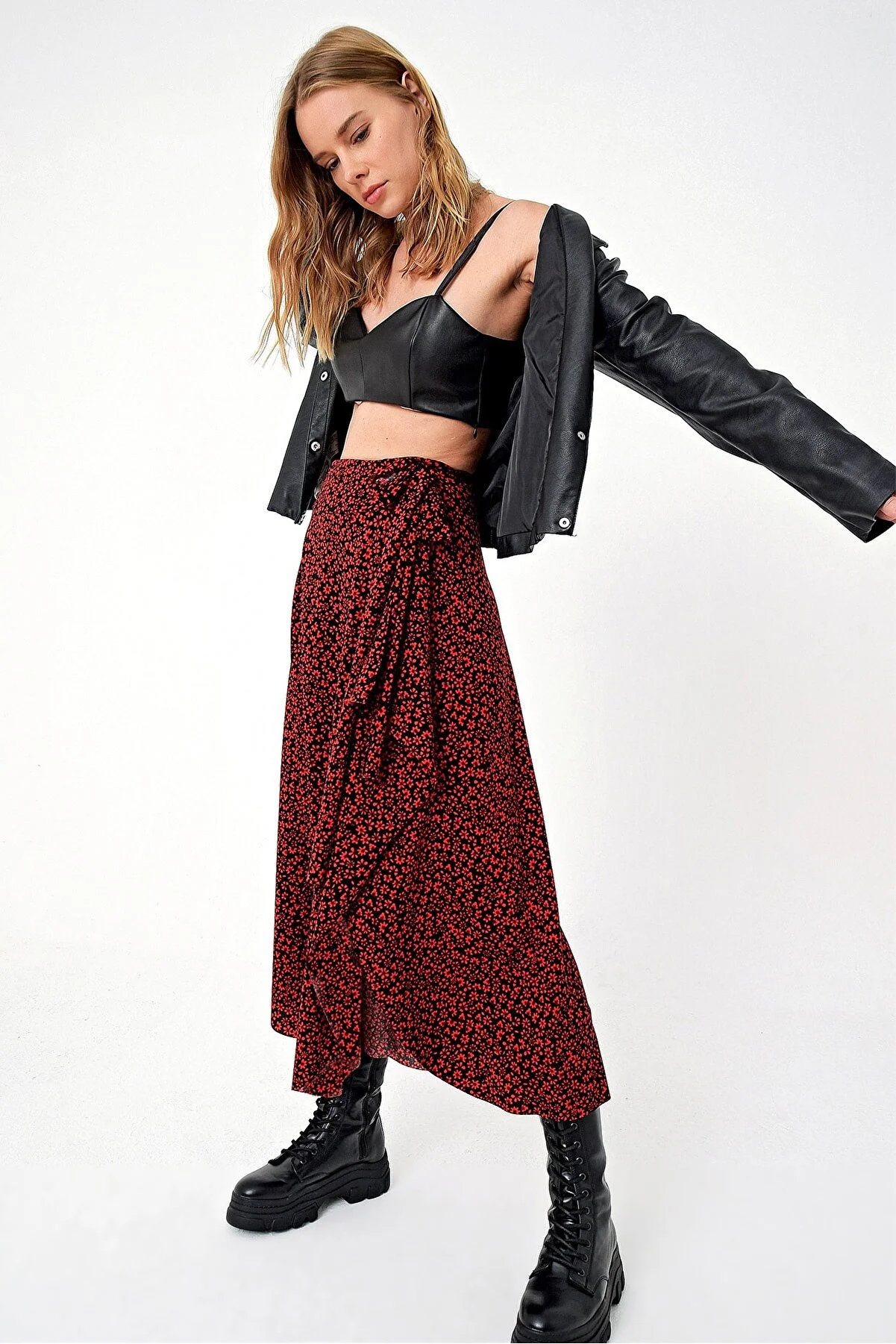Trend Alaçatı Stili  Roter Damenrock mit asymmetrischer Taille und Bindeband ALC-X5001
