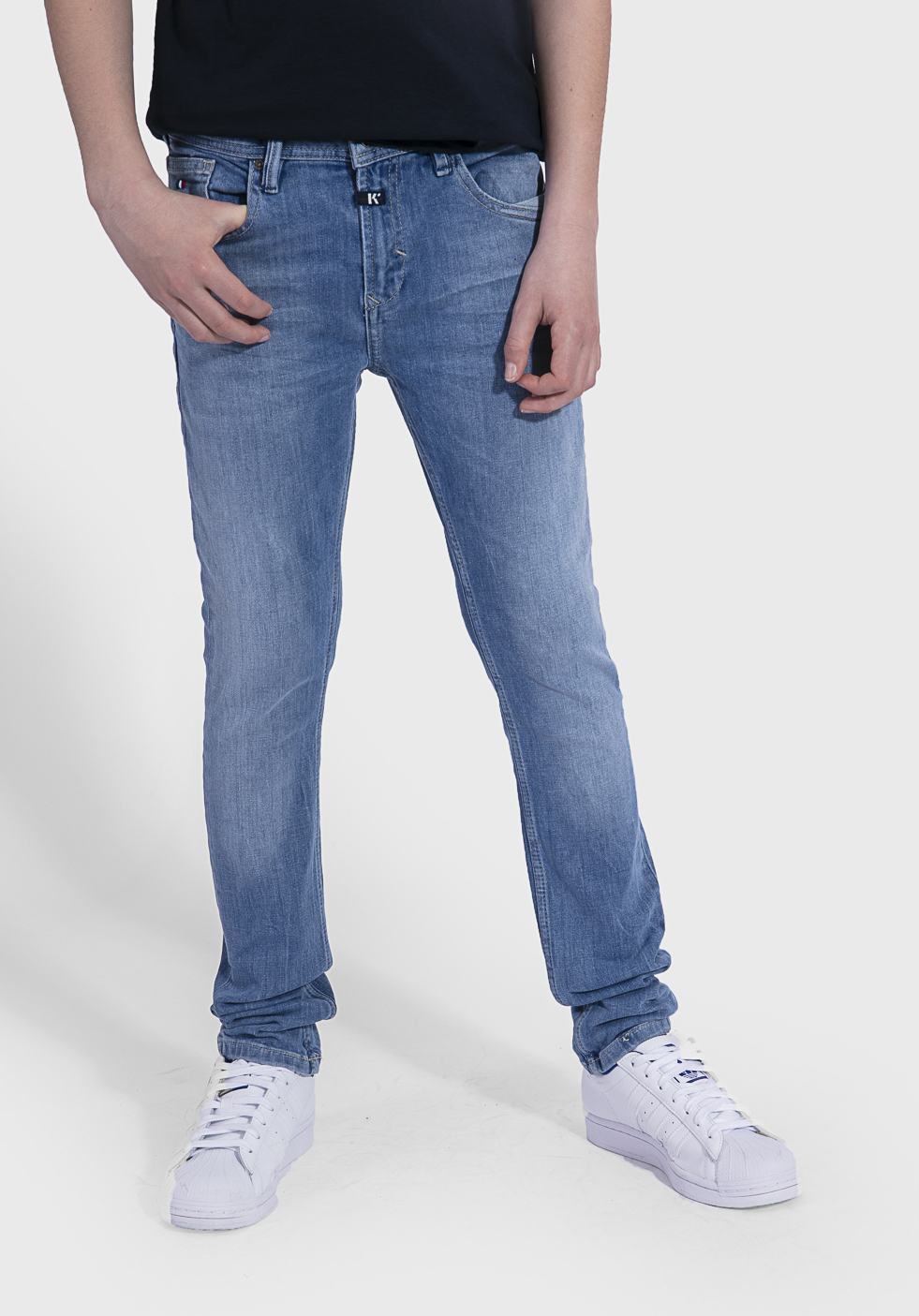 CEGO   Jean bleu délavé, coupe slim