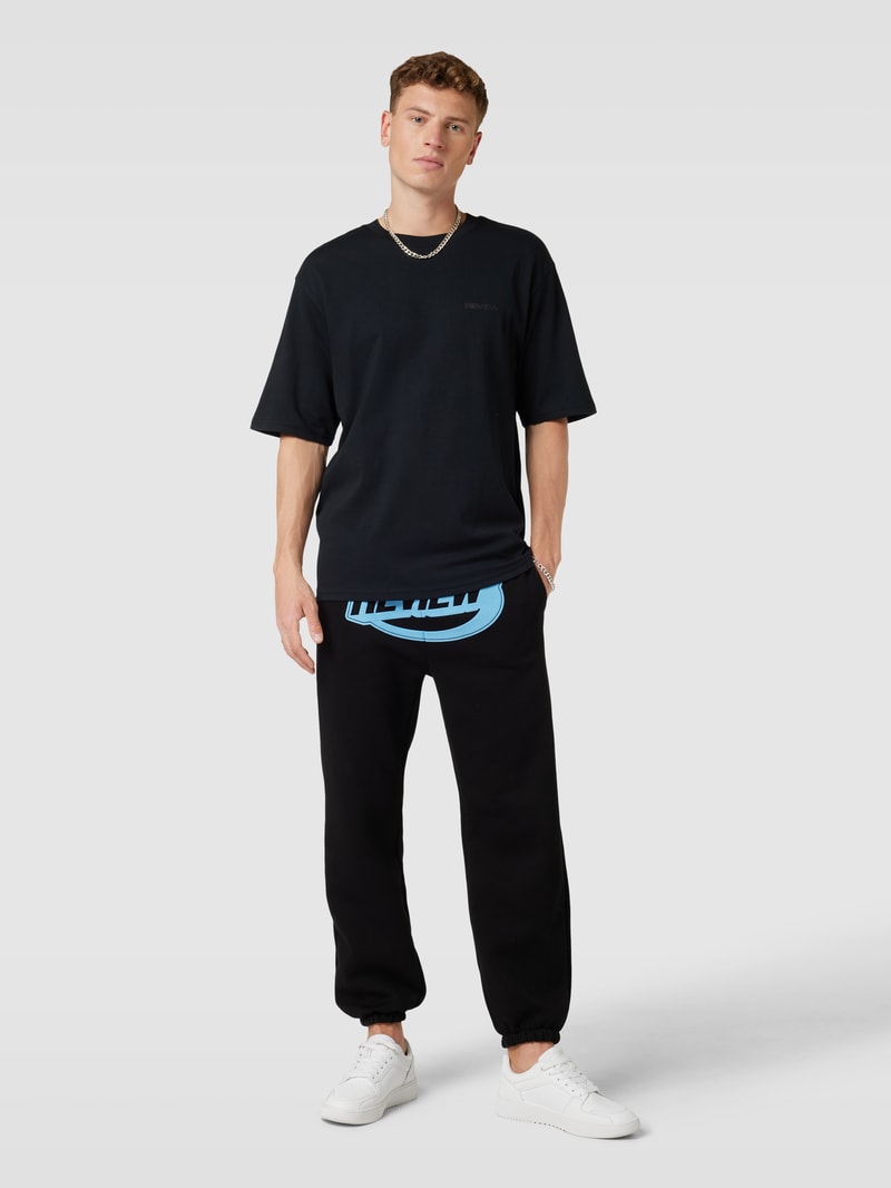 Sweatpants mit Label-Print in schwarz