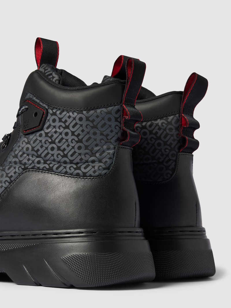 Schnürboots mit Label-Details Modell 'Urian' in schwarz