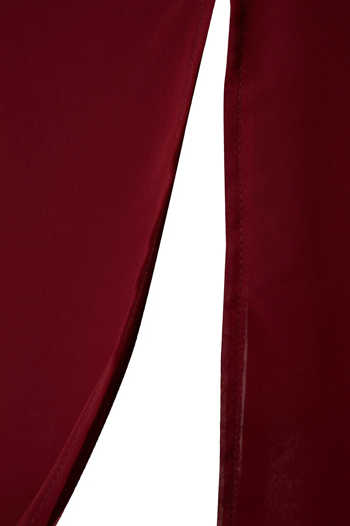 Trendyol Curve  Burgunderrotes gewebtes Kleid mit Schlitz TBBSS22AH0012