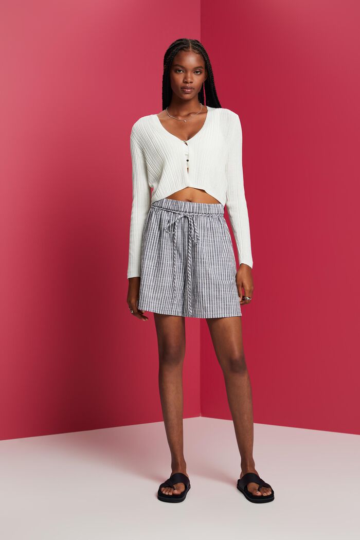 Shorts woven