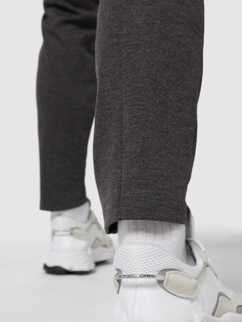 Chino mit Stretch-Anteil in anthrazit meliert