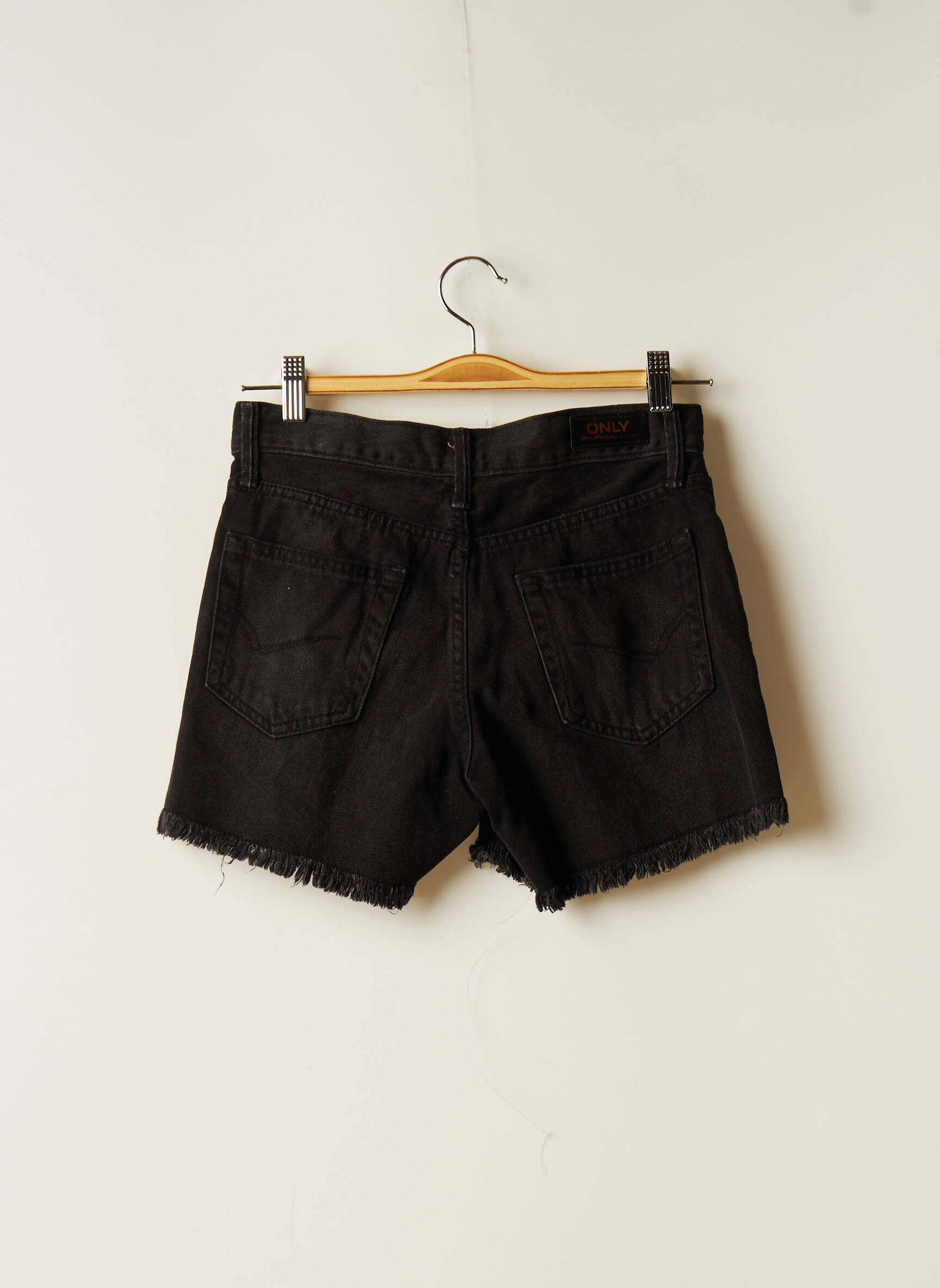 Only Shorts 1 Femme couleur noir