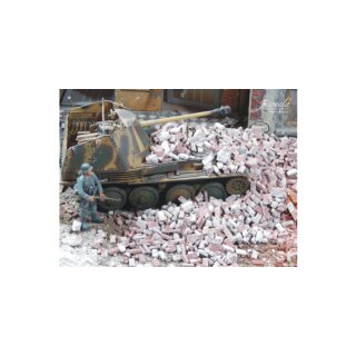 1:45 1:50 Ziegeltrümmer rot, mit Mörtel, 150g