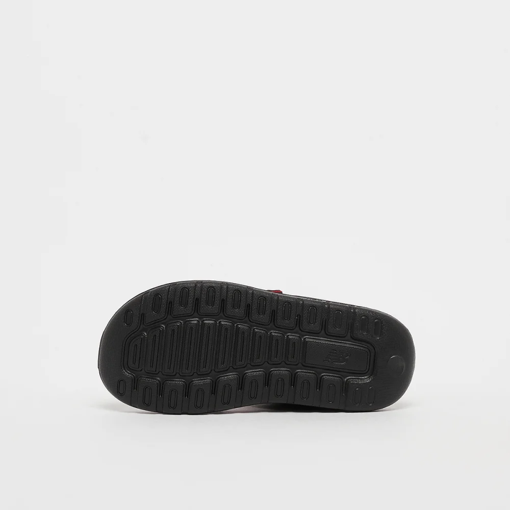 New Balance Sandals IOSPSDCA / schwarz
