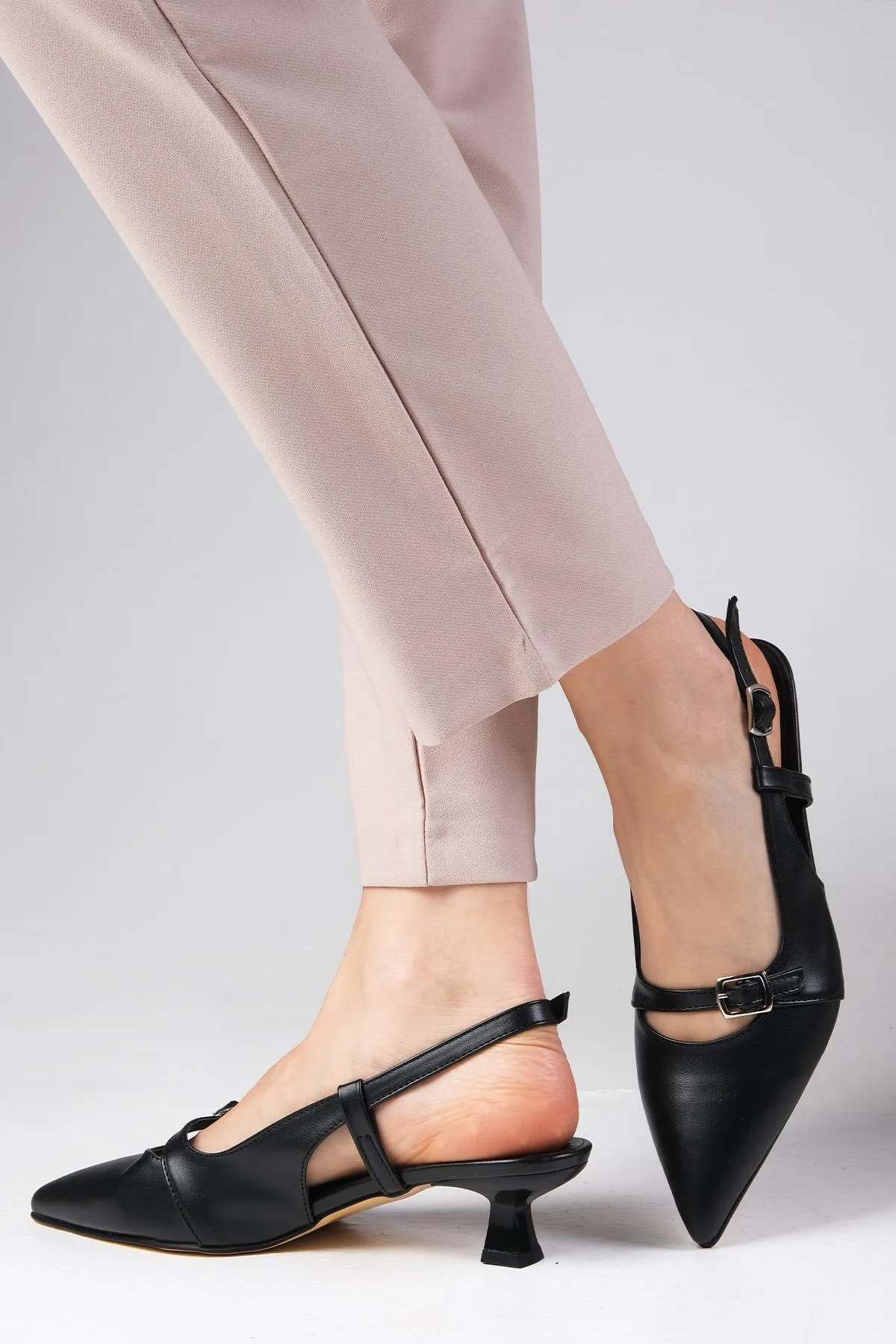 Mio Gusto  Kristin schwarze Damenschuhe mit niedrigem Absatz