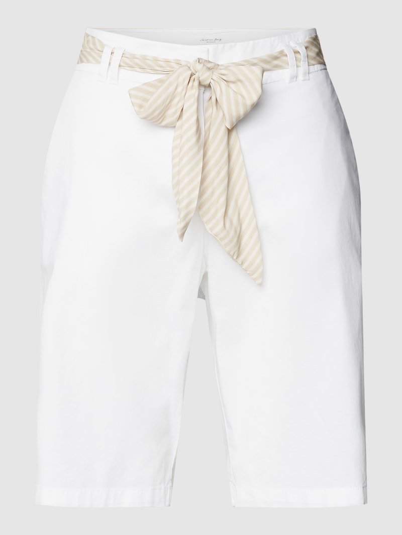Bermudas mit Stoffgürtel in weiß